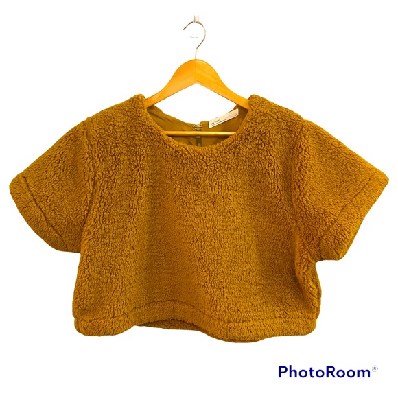 OAK & FORT Crop Sherpa Sweater In Mustard Yellow Size. Large - Picture 3 of 7